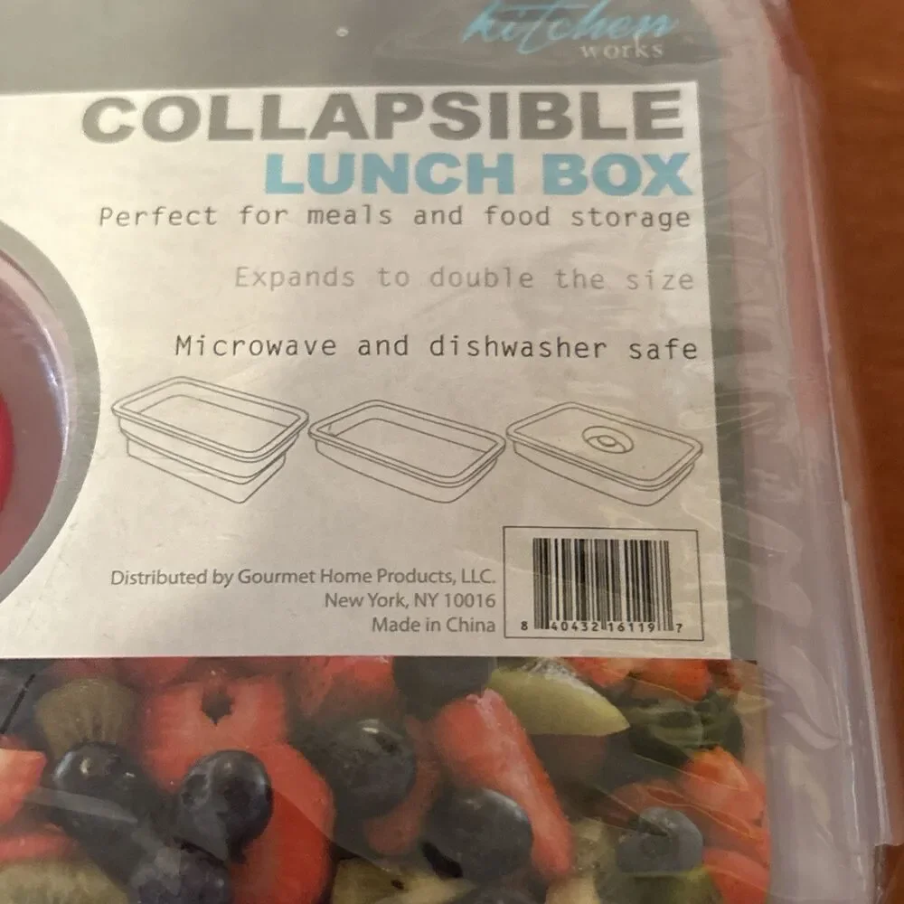 New Gourmet Burgundy Silicone Collapsible Lunch Box/ Storage Container 7 By 4”‎